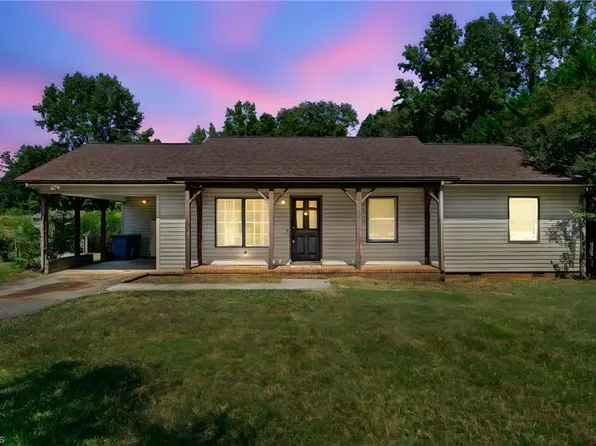 118 Hickory Tree Rd, Mocksville, NC 27028