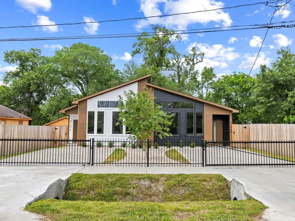 8109 Hamlet St, Houston, TX 77078