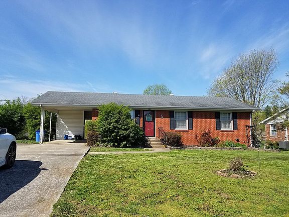 2nd image of 319 Lexington Dr