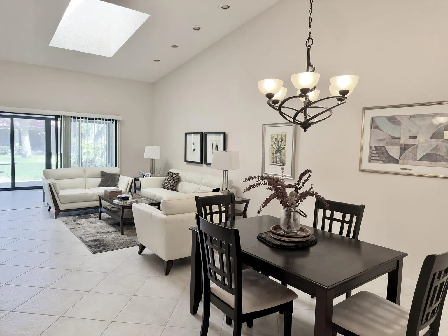 2 bed, 2.0 bath, 1500 sqft, $5,000 — Photo 1