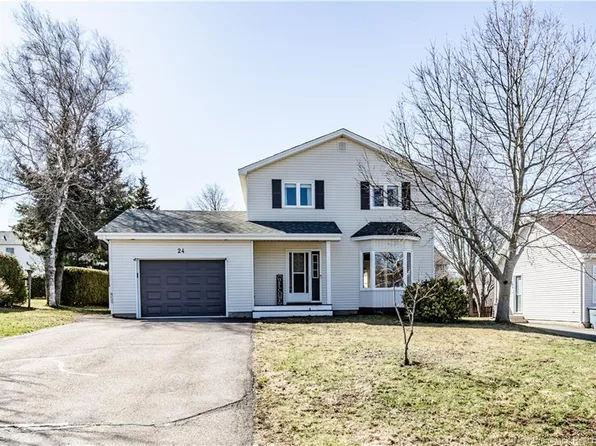 24 Amand Cross, Dieppe, NB E1A 6R9