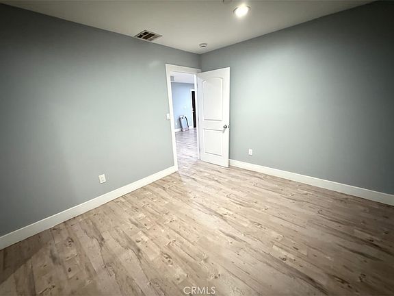 4th image of 3216 E Morgan Ave
