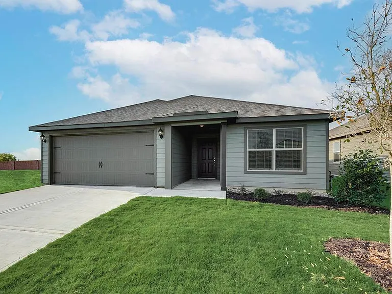 13705 Roosevelt Arch Dr — Photo 1