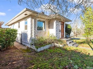 904 Sidney Ave, Pt Orchard, WA 98366