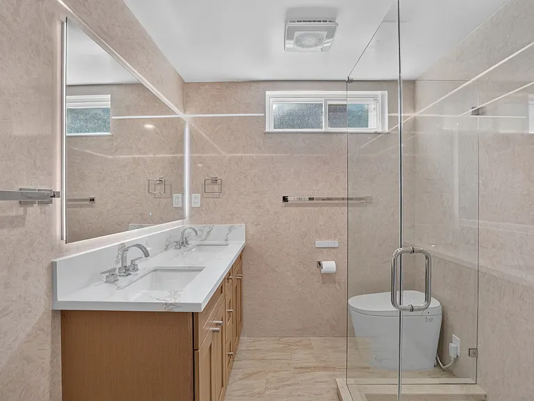 2833 Sandbrook Ct — Photo 14