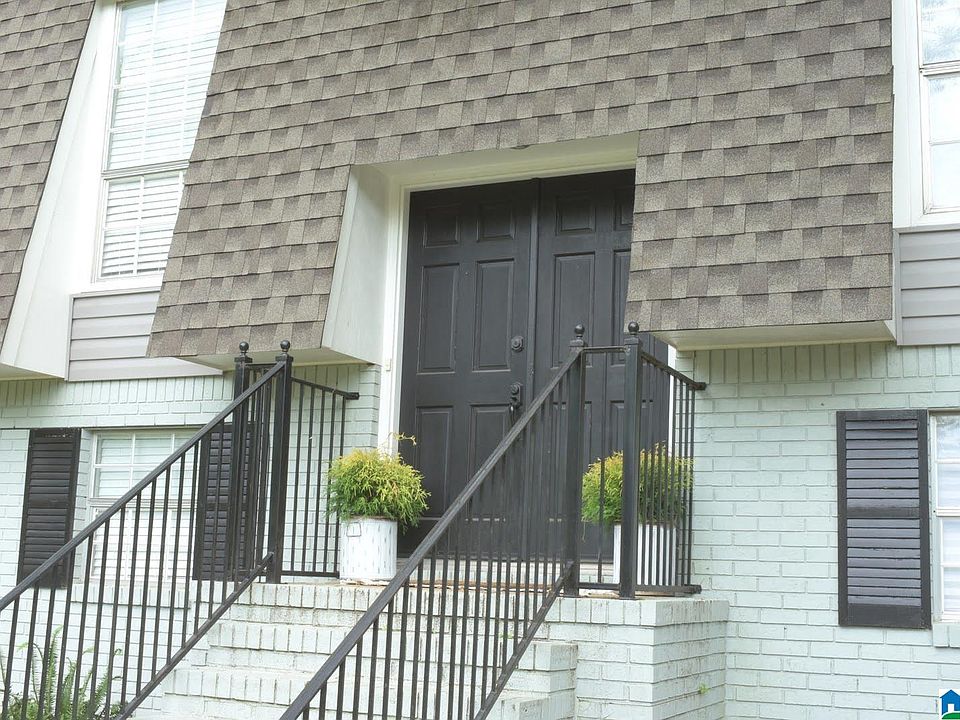 1st image of 480 Hidden Valley Dr