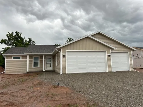 2171 White Dove Ln, Kaukauna, WI 54130