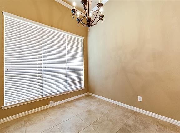 3rd image of 3505 Pikes Peak Ct