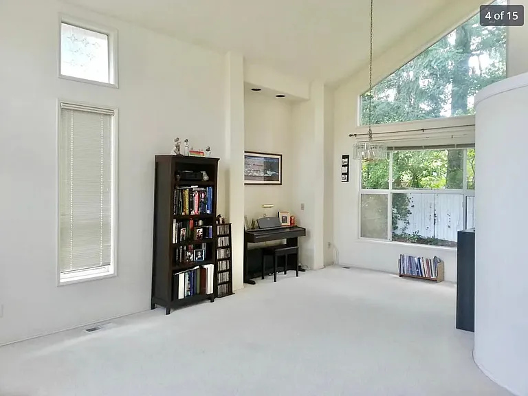 25319 SE 36th Ct — Photo 4
