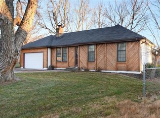 1933 SW 5th St, Lees Summit, MO 64081