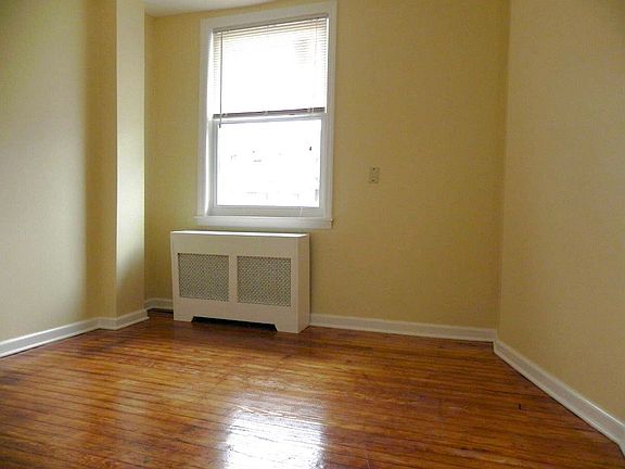 4th image of 32 Park Avenue # Fl 2nd