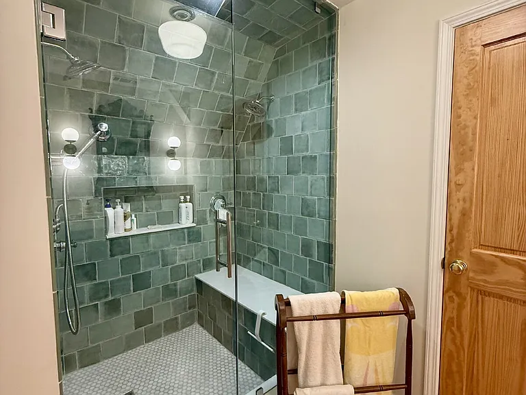 738 Boulevard — Photo 30
