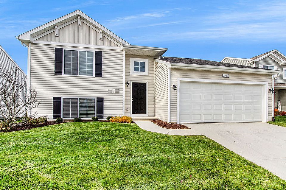 1st image of 818 Strauss Ct