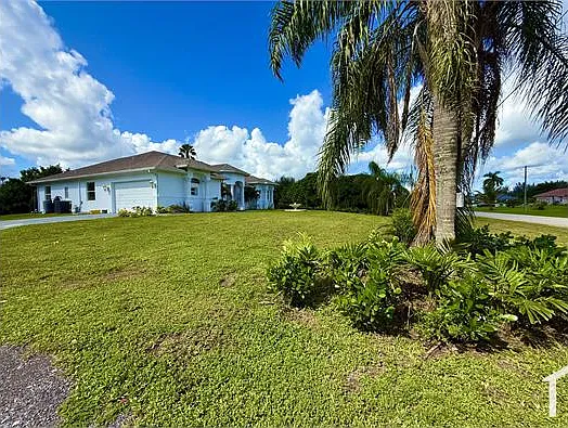 6 bed, 3279 sqft, $6,500 — Photo 1