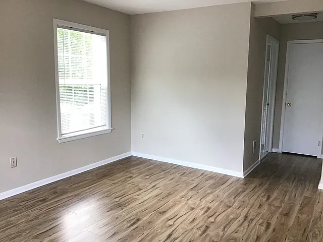 304 Trinity Ct #1 — Photo 11
