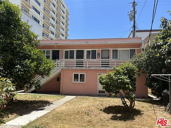 2nd image of 1042 2nd St APT 3