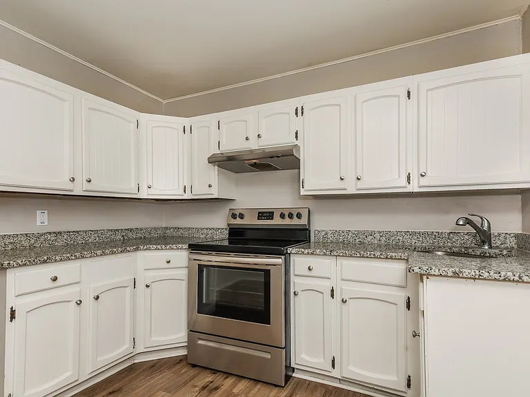 1514605_023_kitchen_13417834.jpg