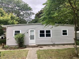 933 Pine St, Ludington, MI 49431