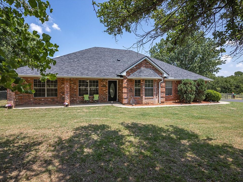 1st image of 342 Paradise Canyon Cir