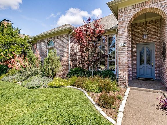 3rd image of 2417 Corby Dr