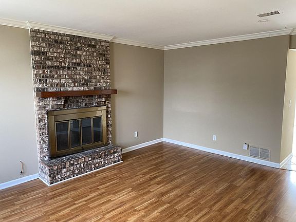 2nd image of 1275 Marywood Ct