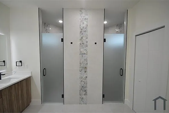 2416 Diplomat Pkwy W — Photo 36