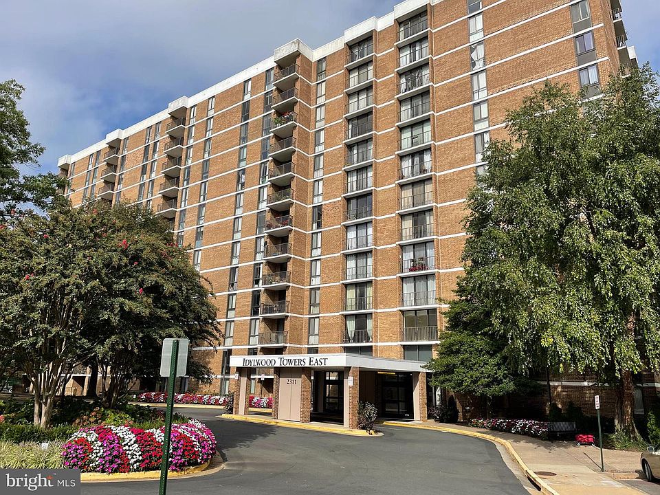 1st image of 2311 Pimmit Dr APT 216