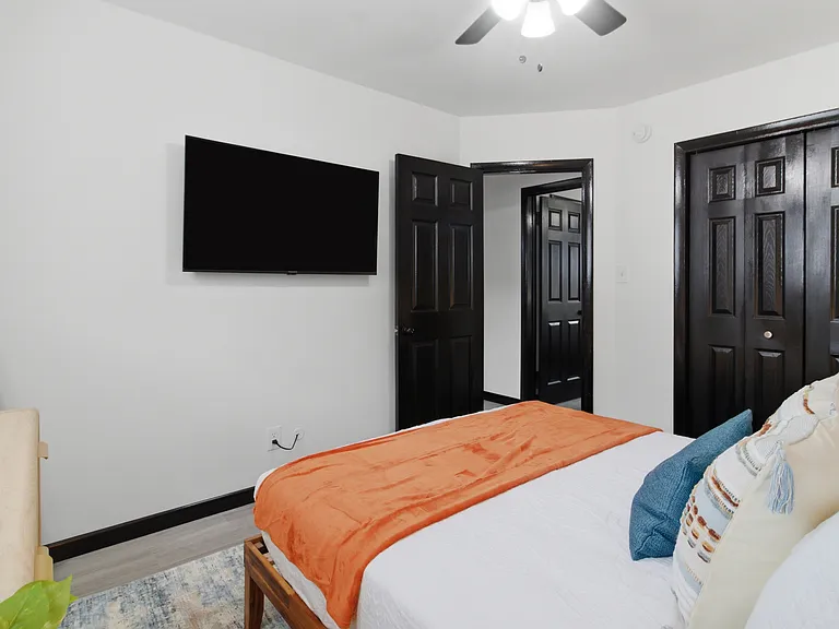 361 Cherry St #B — Photo 14
