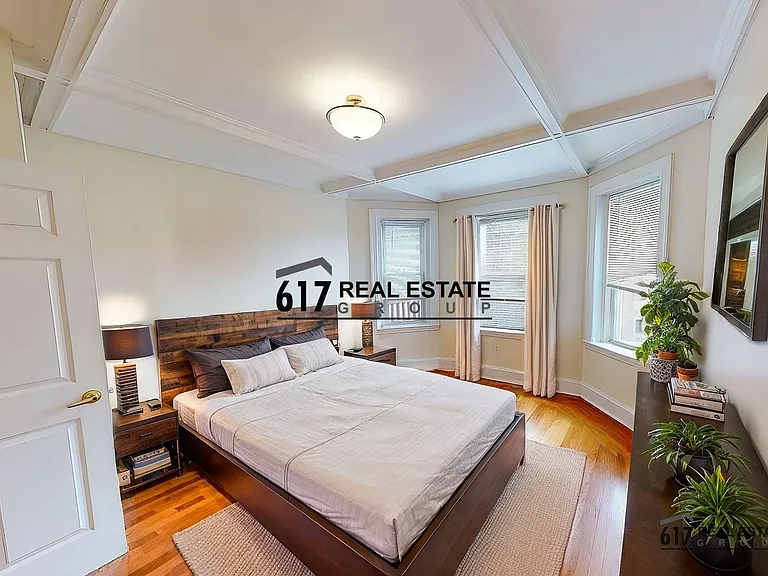 73 Thatcher St #202 — Photo 5