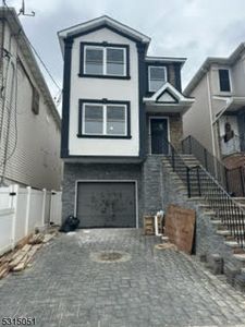 208 Atlantic St, Elizabeth, NJ, 07206