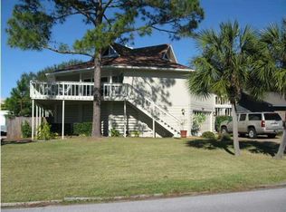 205 Beacon Rd, Port Saint Joe, FL 32456