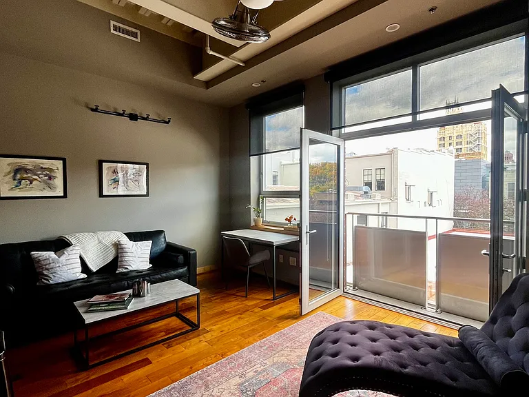 12 S Lexington Ave #403 — Photo 4