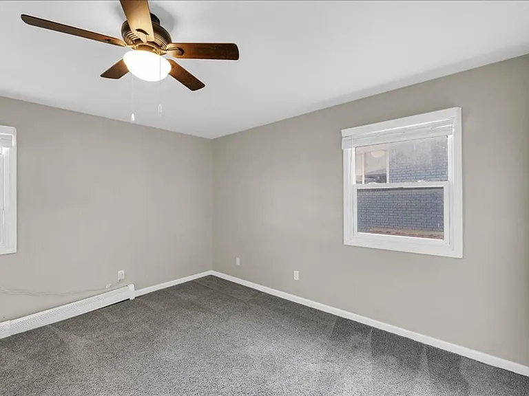 333 Riley Dr — Photo 34