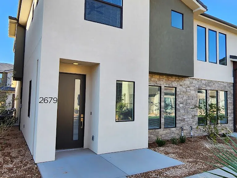 2649 E Wake Forest Ln — Photo 6