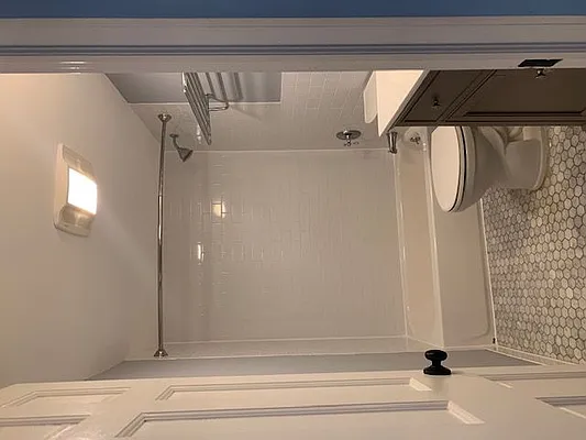 Rented by American Way Real Estate Inc | media 15