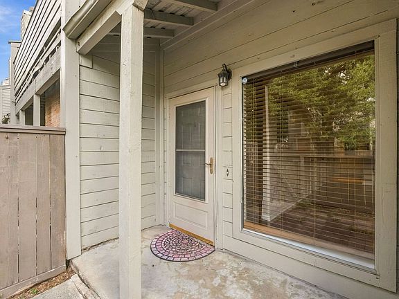 2nd image of 1646 Prairie Mark Ln