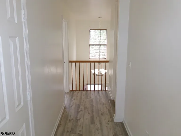 31 Victoria Dr — Photo 20