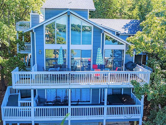 3 level home full of decks