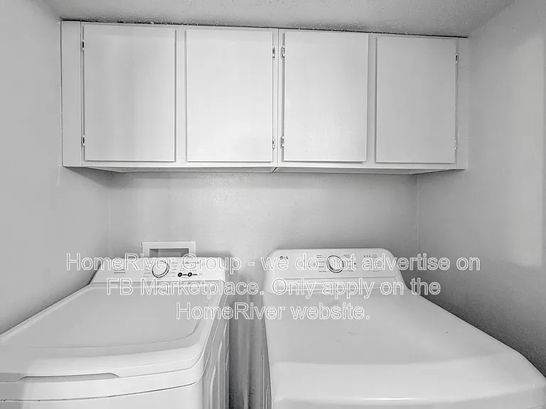9520 Royal Ln #211 — Photo 4