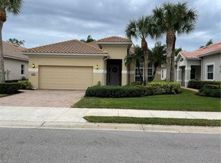 3928 Jasmine Lake Cir, Naples, FL 34119