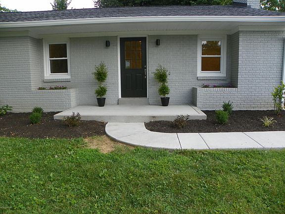 2nd image of 9814 Bentford Dr