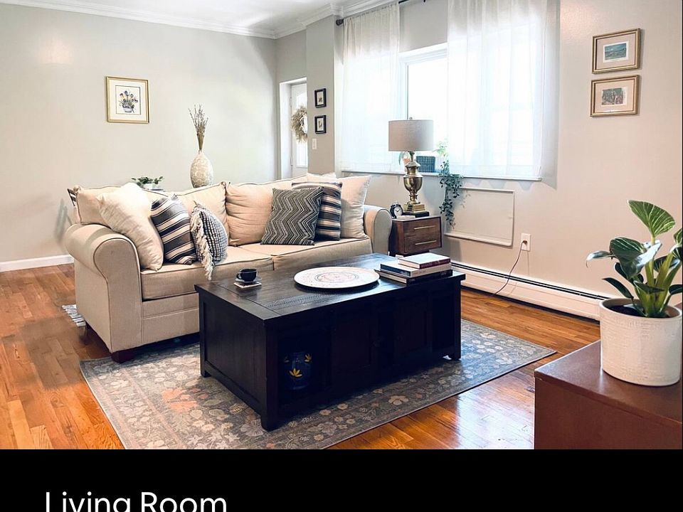 1st image of 725 Fairmount Pl Unit 2