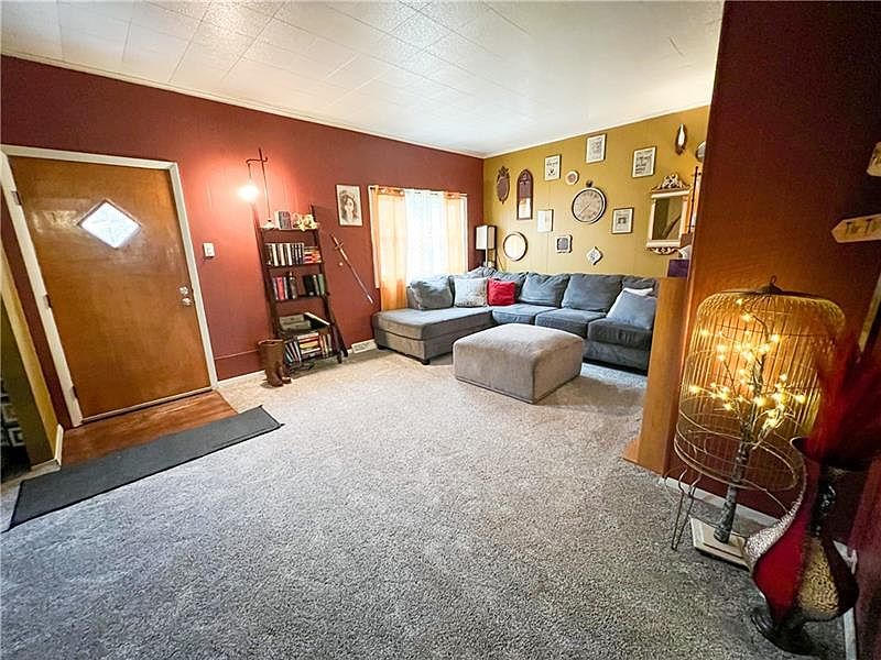 152 Jefferson Ave, Vandergrift, PA 15690 Zillow