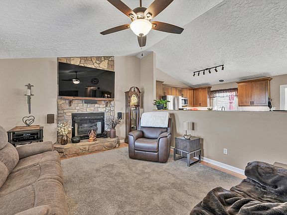 5th image of 1160 Sandy Level Rd