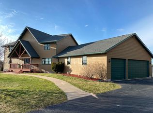 W5220 County Road F, La Crosse, WI 54601
