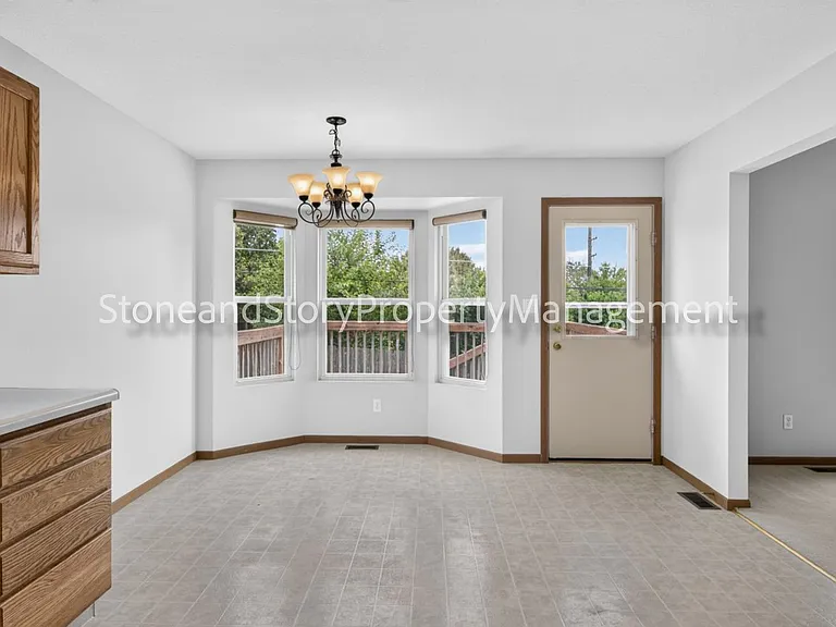 6926 SW 17th St — Photo 9