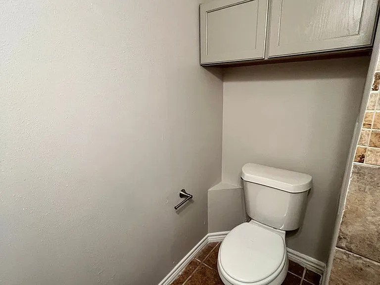 319 Harding Pl #2 — Photo 11