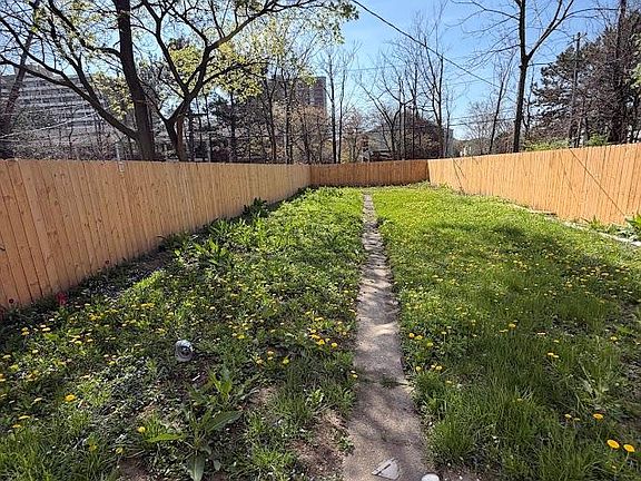 3rd image of 1341 & 1343 Seward St