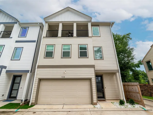 911 W 35th St #E, Houston, TX 77018