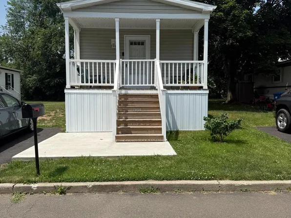 7014 Huber Dr, Morrisville, PA 19067